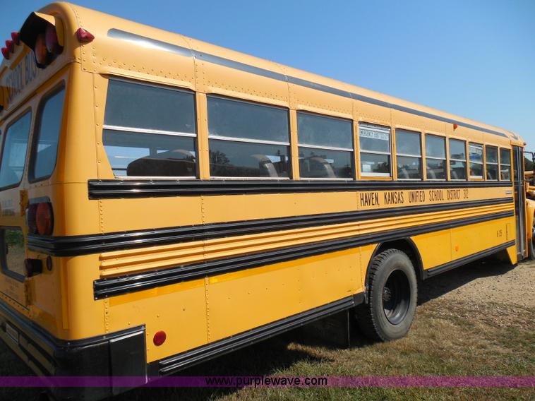 image for item I3317 1998 Ford B800 school bus