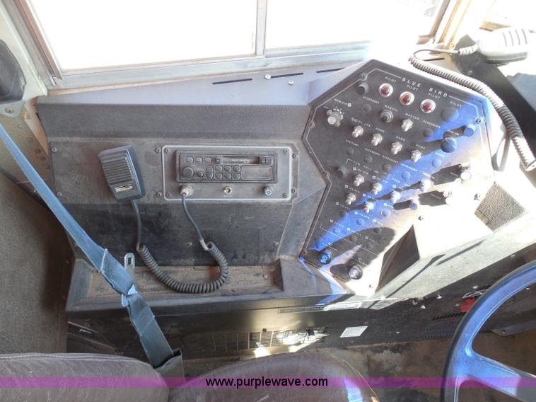 image for item I3317 1998 Ford B800 school bus