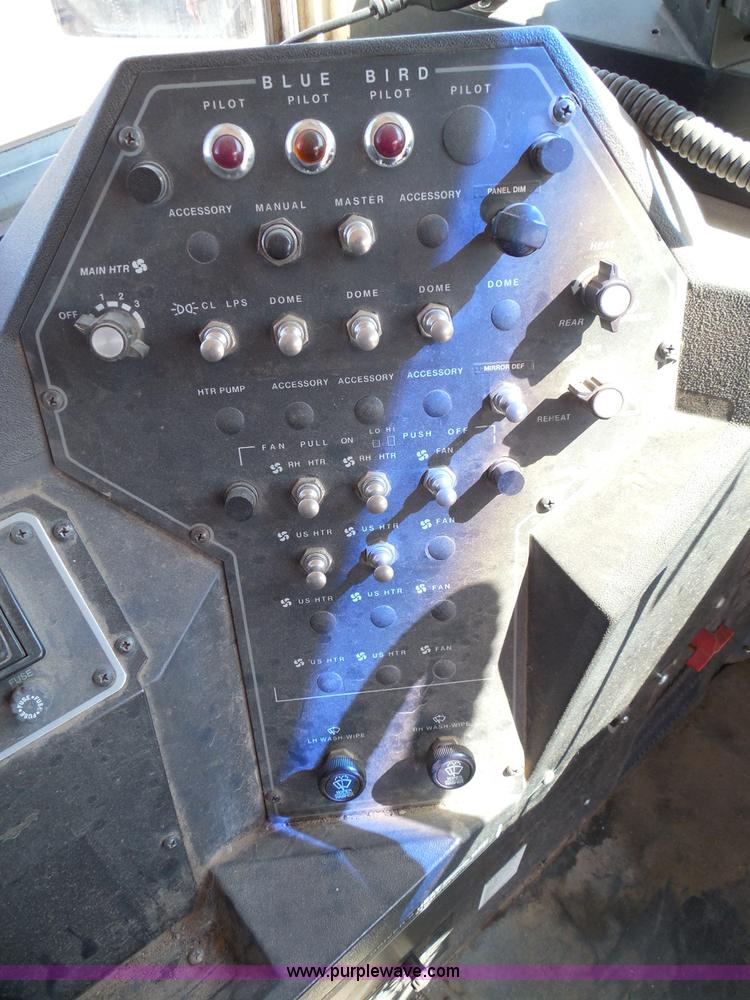 image for item I3317 1998 Ford B800 school bus