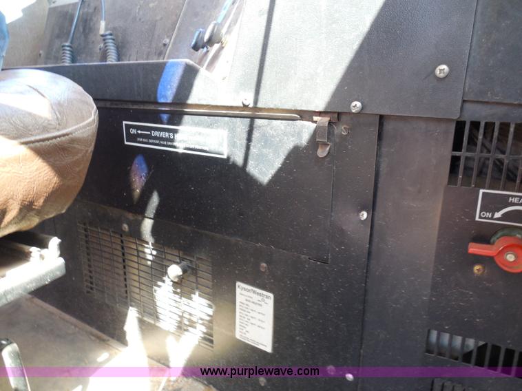 image for item I3317 1998 Ford B800 school bus