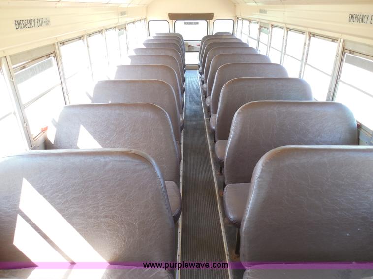image for item I3317 1998 Ford B800 school bus