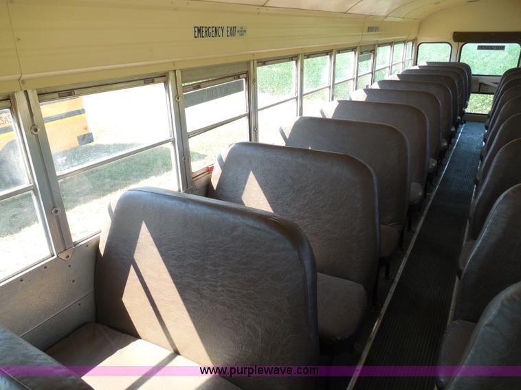 image for item I3317 1998 Ford B800 school bus