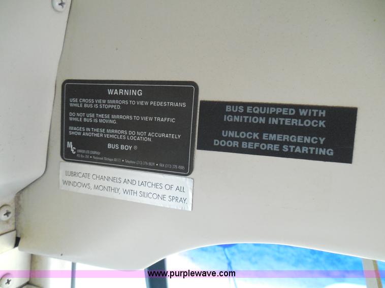 image for item I3317 1998 Ford B800 school bus