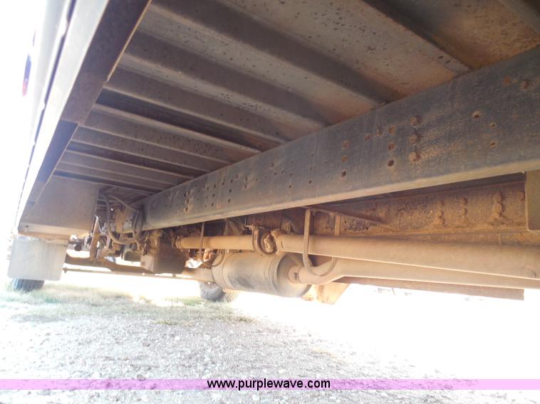 image for item I3317 1998 Ford B800 school bus