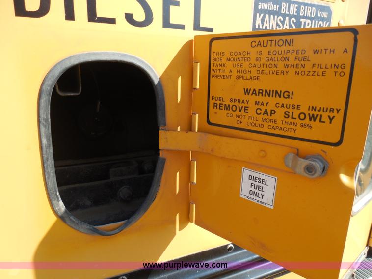 image for item I3318 1995 Chevrolet B7 bus