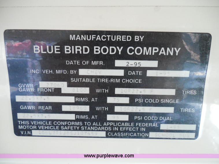 image for item I3318 1995 Chevrolet B7 bus