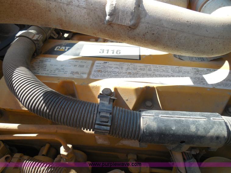 image for item I3318 1995 Chevrolet B7 bus