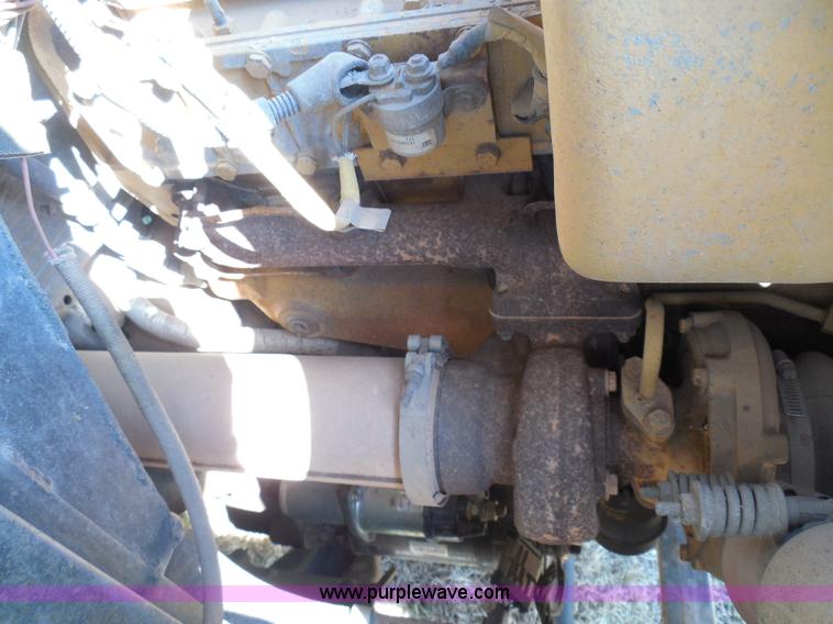 image for item I3318 1995 Chevrolet B7 bus