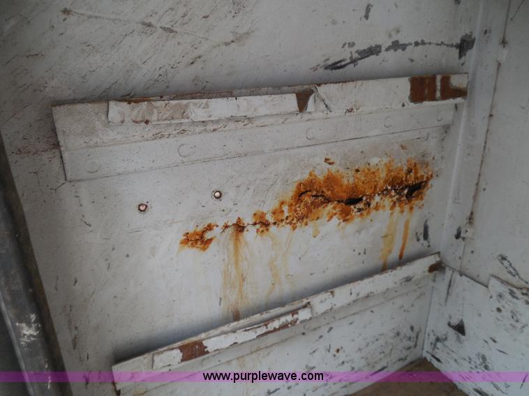 image for item I3332 1993 Ford F350 XL utility truck with crane