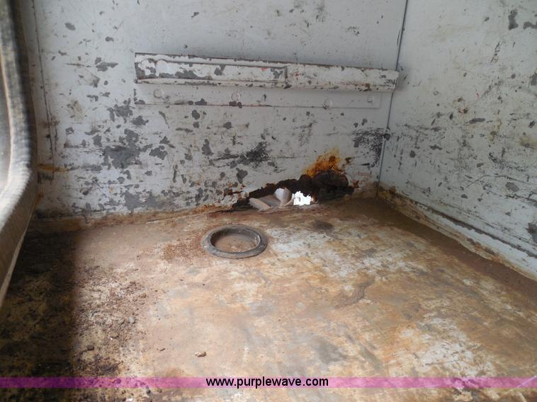 image for item I3332 1993 Ford F350 XL utility truck with crane