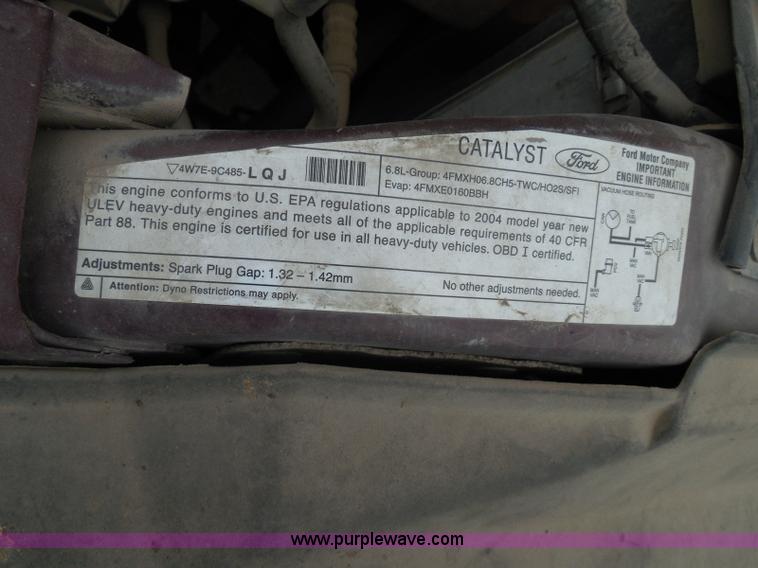 image for item I3337 2004 Ford F250 Super Duty XLT Crew Cab pickup truck