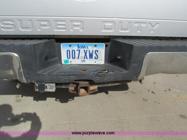 image for item I4125 2008 Ford F250 Super Duty XLT Crew Cab pickup truck