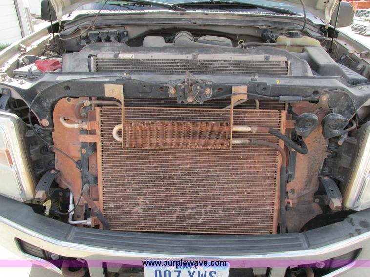 image for item I4125 2008 Ford F250 Super Duty XLT Crew Cab pickup truck