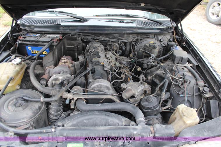 image for item I5763 1985 Mercedes Benz 300D