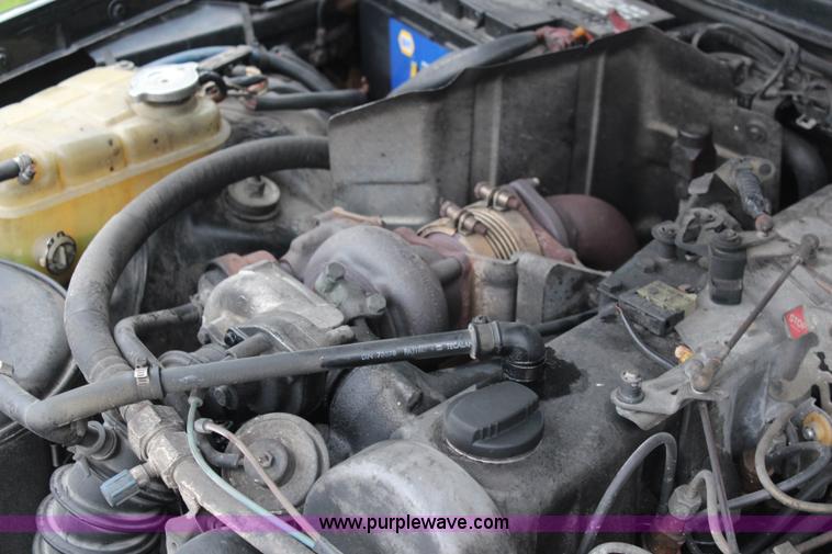 image for item I5763 1985 Mercedes Benz 300D