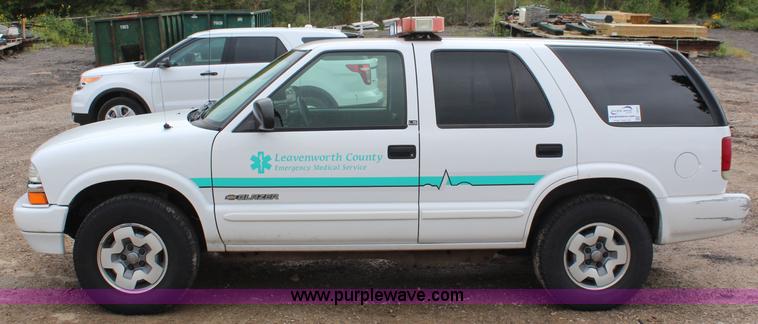 image for item I5847 2002 Chevrolet Blazer LS SUV