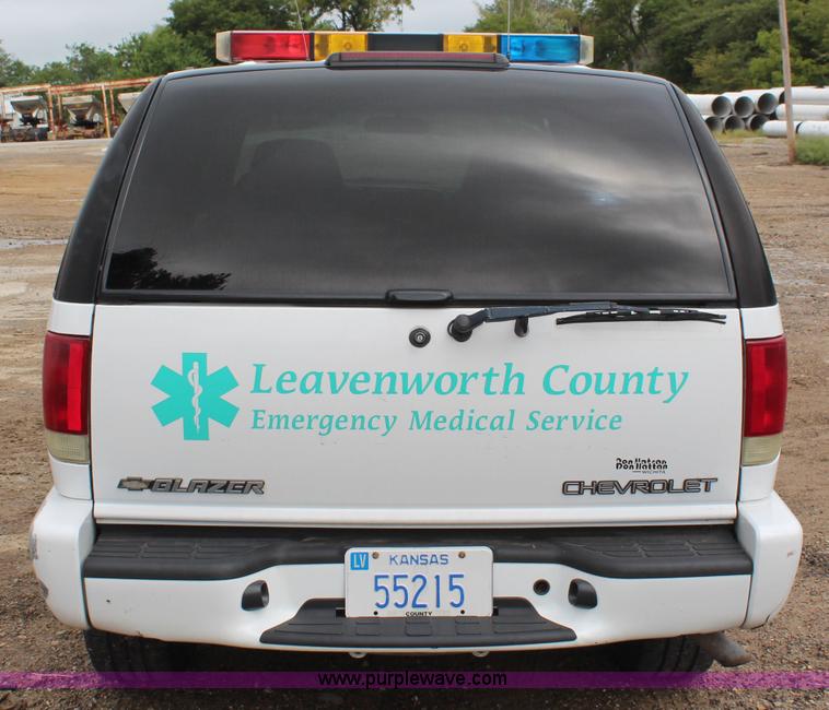 image for item I5847 2002 Chevrolet Blazer LS SUV