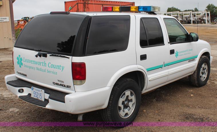 image for item I5847 2002 Chevrolet Blazer LS SUV