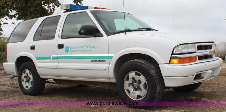 image for item I5847 2002 Chevrolet Blazer LS SUV