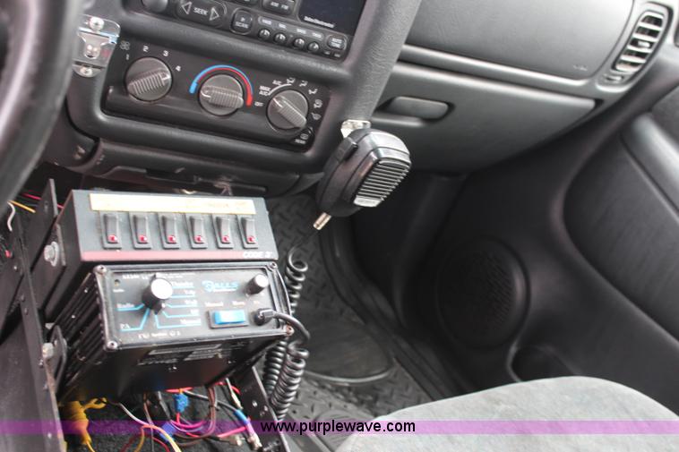 image for item I5847 2002 Chevrolet Blazer LS SUV