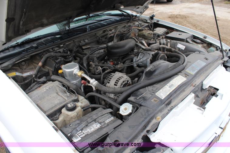 image for item I5847 2002 Chevrolet Blazer LS SUV