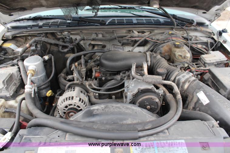 image for item I5847 2002 Chevrolet Blazer LS SUV