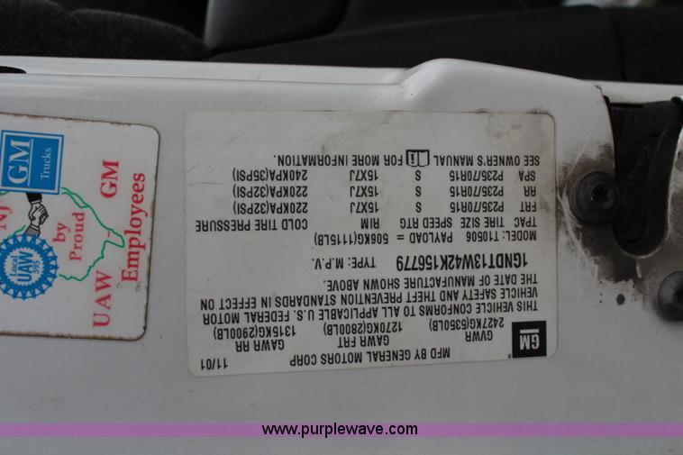 image for item I5847 2002 Chevrolet Blazer LS SUV