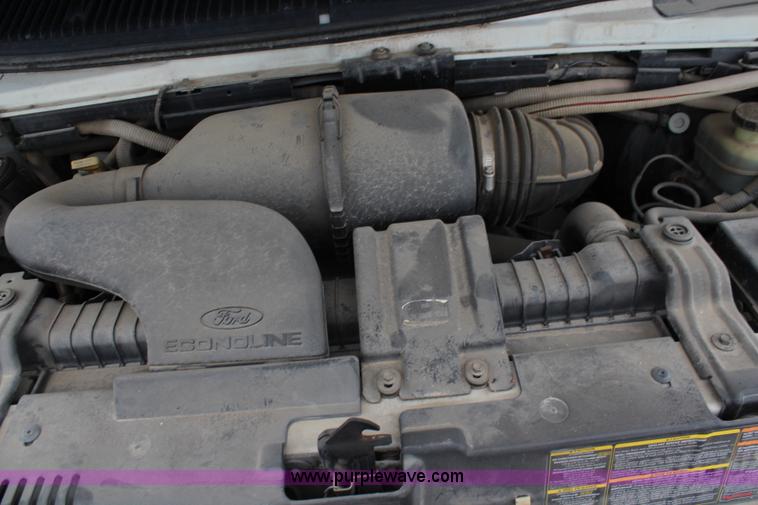 image for item I5860 1997 Ford Econoline E350 Shasta RV