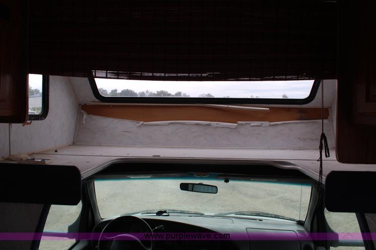 image for item I5860 1997 Ford Econoline E350 Shasta RV