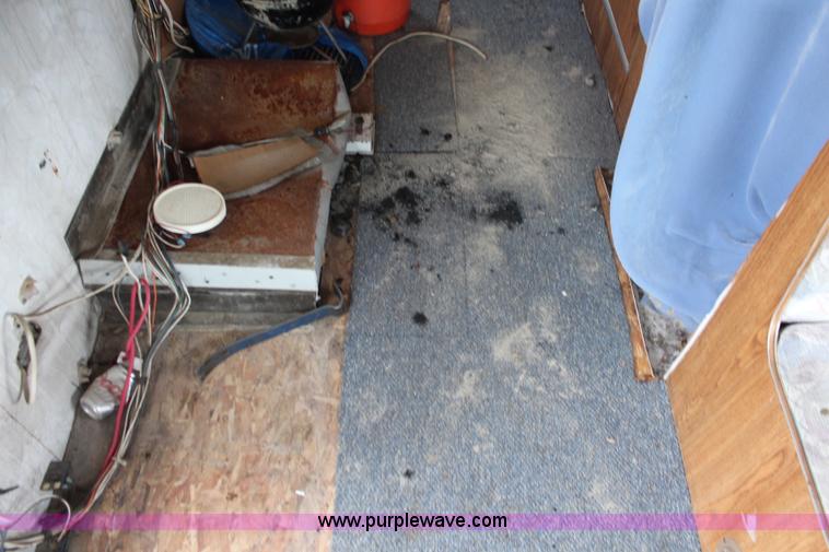 image for item I5860 1997 Ford Econoline E350 Shasta RV