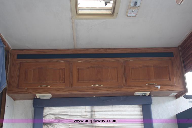 image for item I5860 1997 Ford Econoline E350 Shasta RV