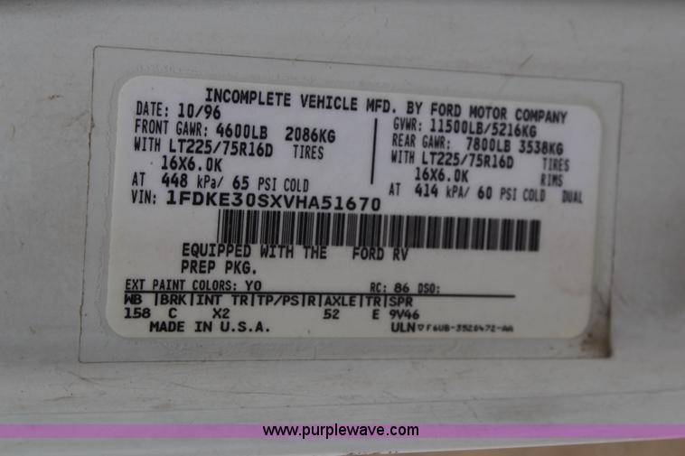 image for item I5860 1997 Ford Econoline E350 Shasta RV