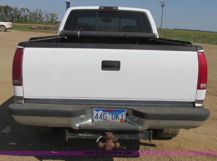 image for item I6052 1998 Chevrolet Silverado 1500 Z71 Ext. Cab pickup truck