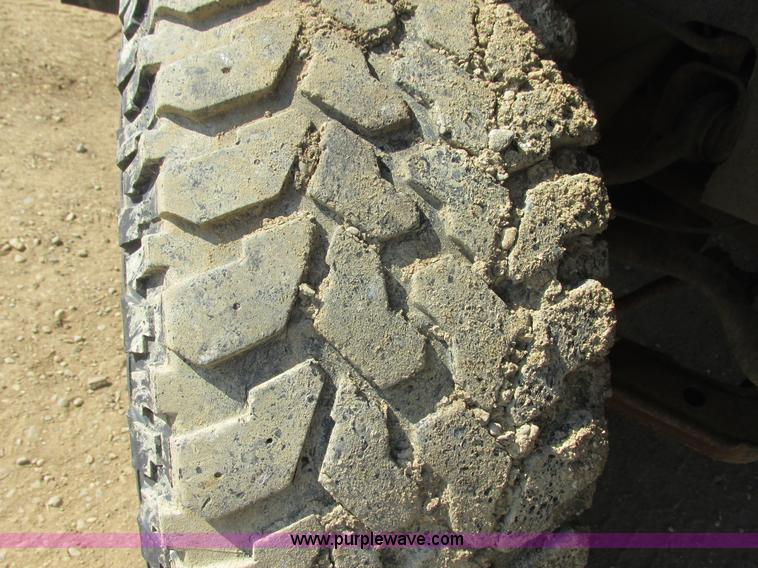 image for item I6052 1998 Chevrolet Silverado 1500 Z71 Ext. Cab pickup truck