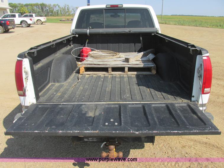 image for item I6052 1998 Chevrolet Silverado 1500 Z71 Ext. Cab pickup truck