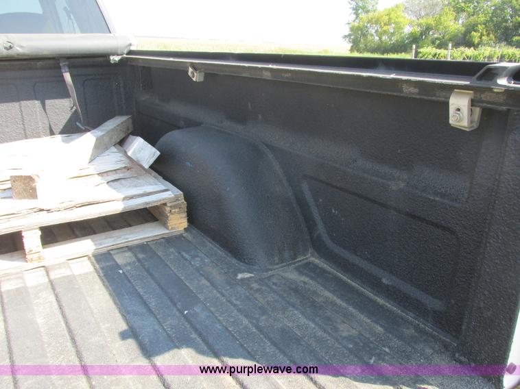 image for item I6052 1998 Chevrolet Silverado 1500 Z71 Ext. Cab pickup truck