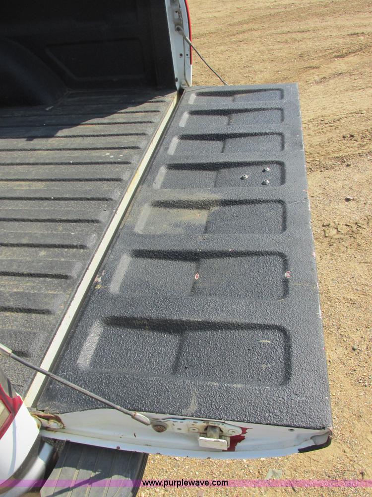 image for item I6052 1998 Chevrolet Silverado 1500 Z71 Ext. Cab pickup truck