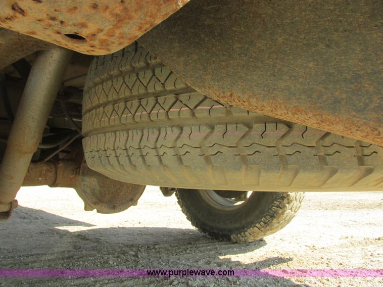 image for item I6052 1998 Chevrolet Silverado 1500 Z71 Ext. Cab pickup truck