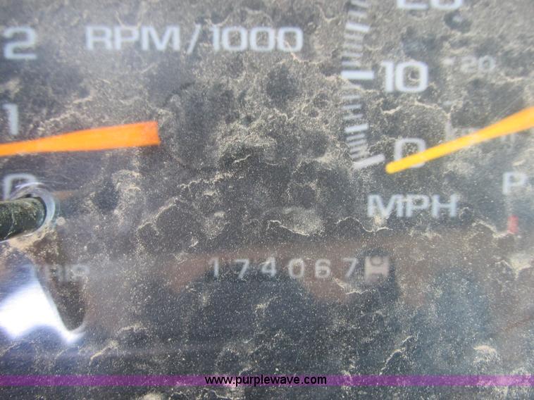 image for item I6052 1998 Chevrolet Silverado 1500 Z71 Ext. Cab pickup truck