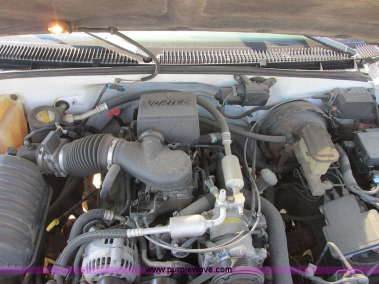 image for item I6052 1998 Chevrolet Silverado 1500 Z71 Ext. Cab pickup truck