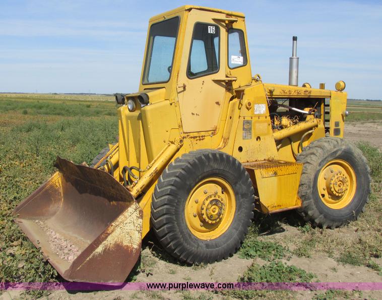 image for item I6055 1973 Trojan 124A wheel loader