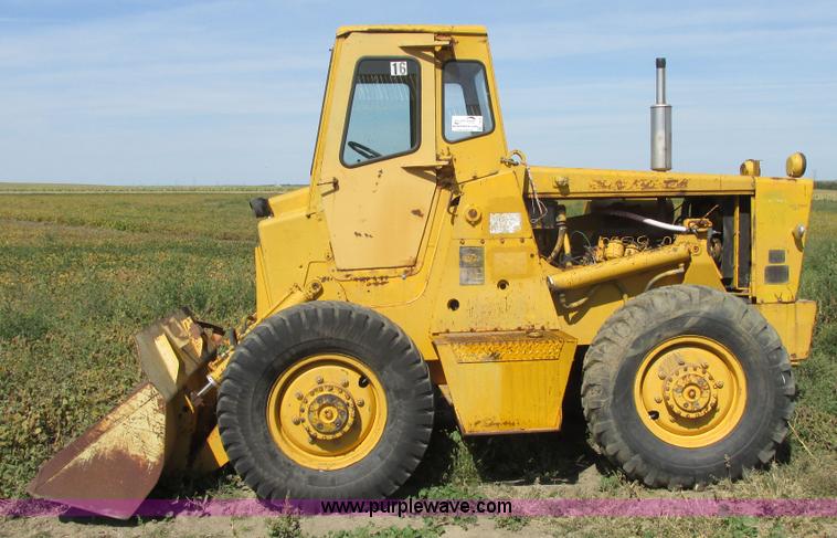 image for item I6055 1973 Trojan 124A wheel loader