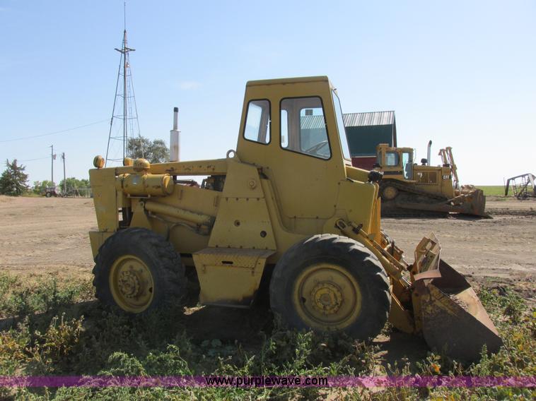 image for item I6055 1973 Trojan 124A wheel loader
