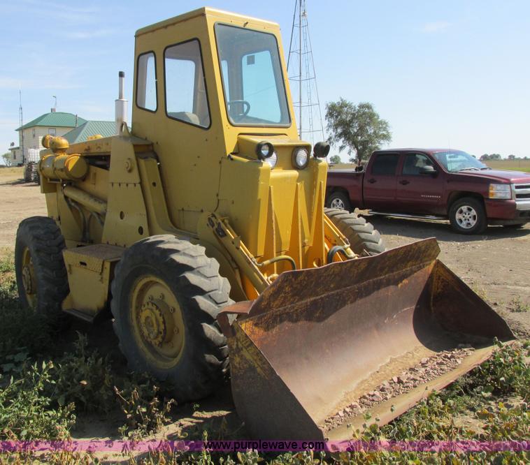 image for item I6055 1973 Trojan 124A wheel loader