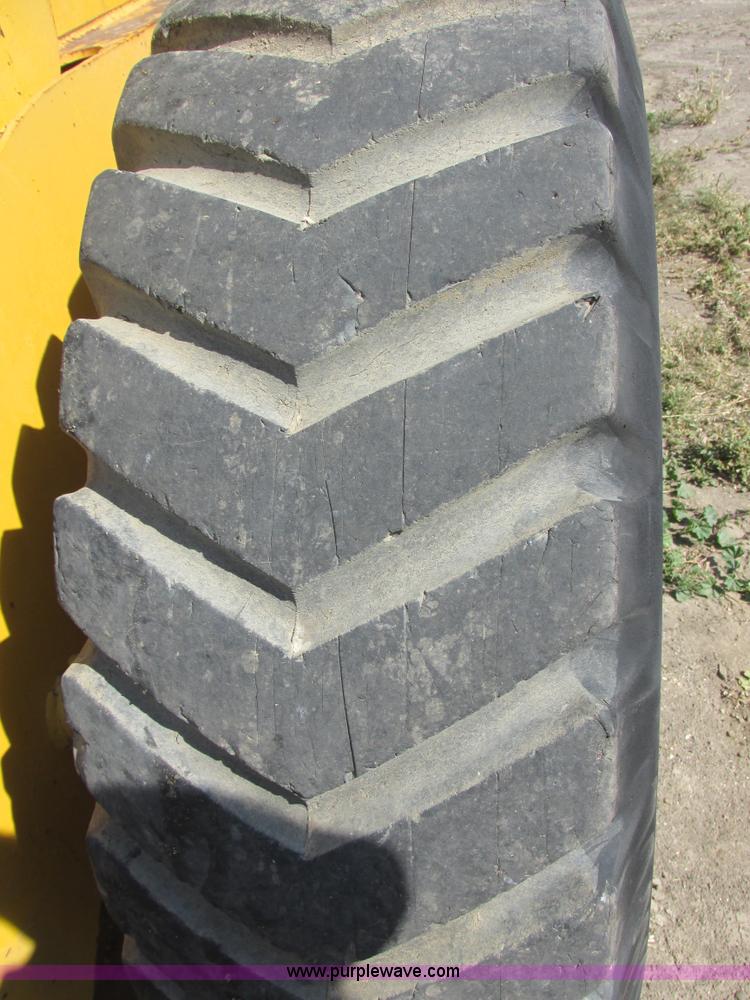 image for item I6055 1973 Trojan 124A wheel loader