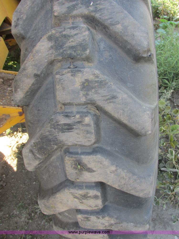 image for item I6055 1973 Trojan 124A wheel loader