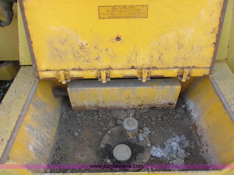 image for item I6055 1973 Trojan 124A wheel loader