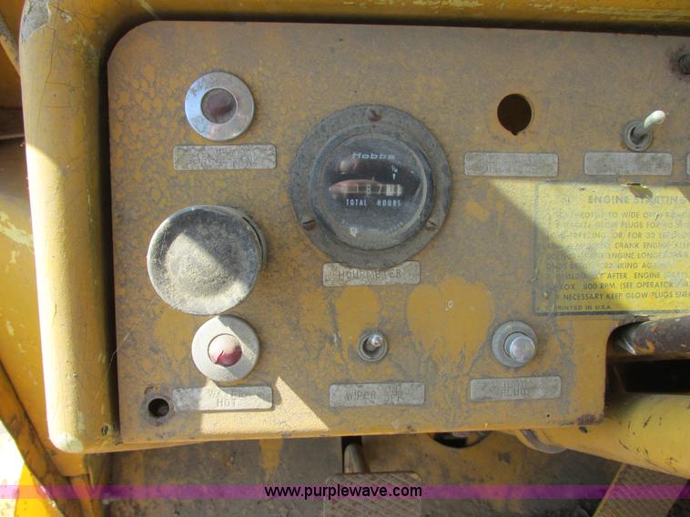 image for item I6055 1973 Trojan 124A wheel loader