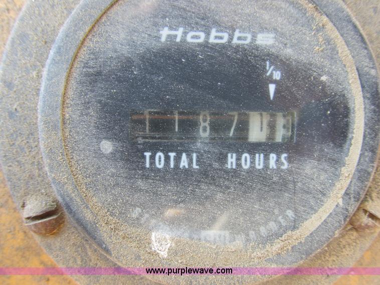 image for item I6055 1973 Trojan 124A wheel loader