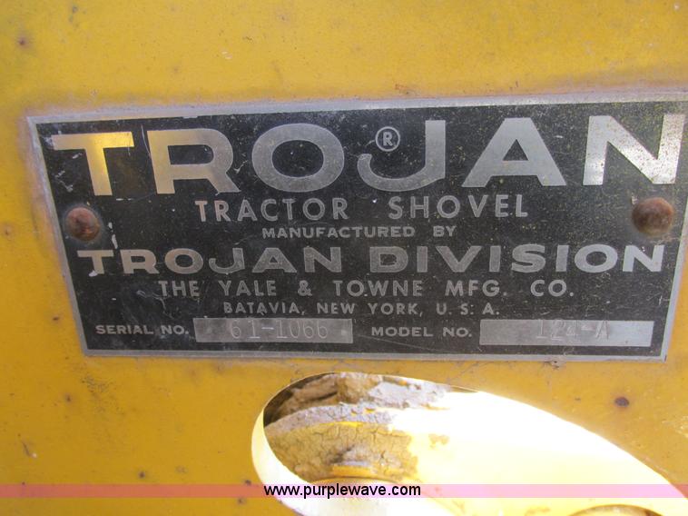 image for item I6055 1973 Trojan 124A wheel loader